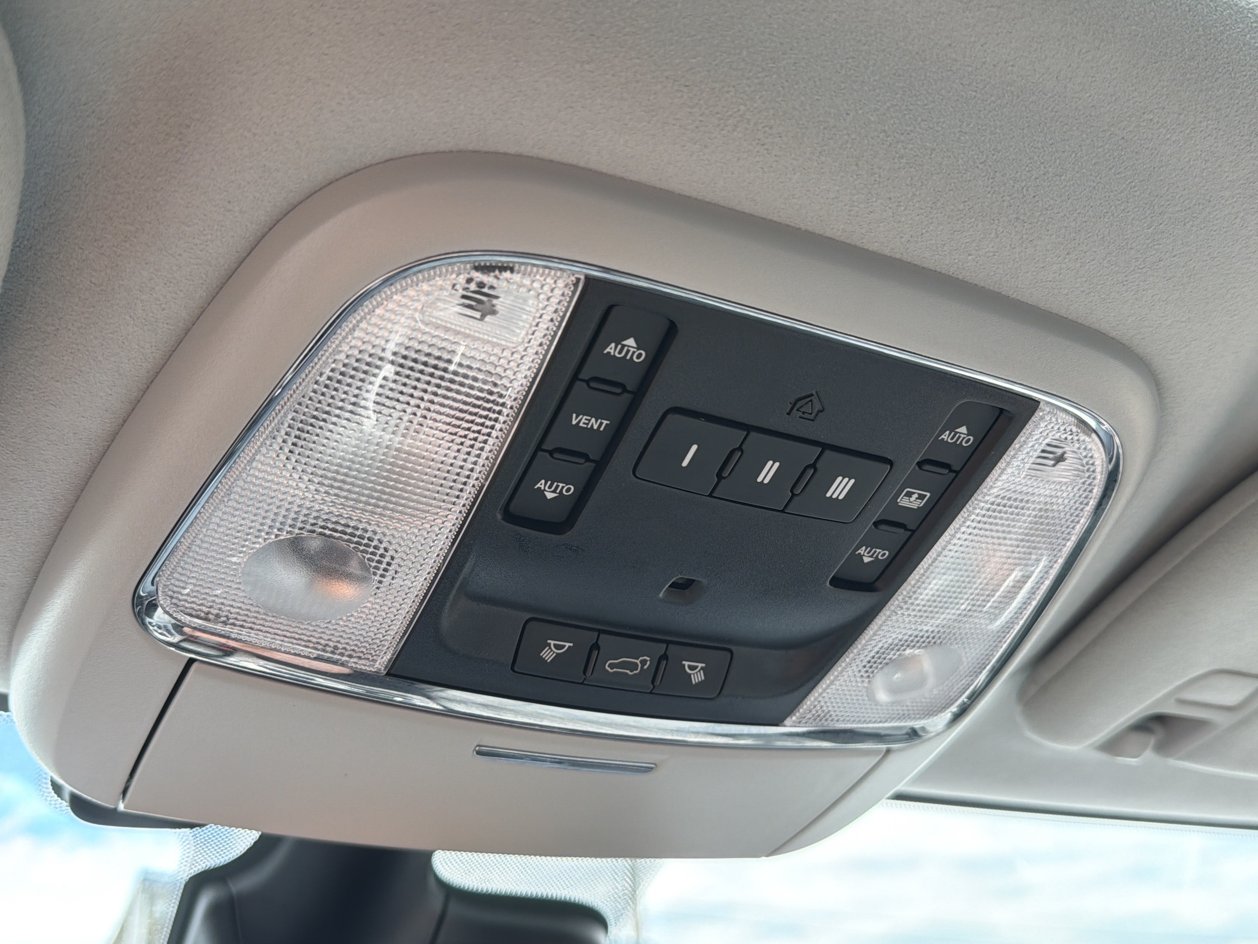 Used 2017 Jeep Grand Cherokee Summit AWD/4WD image 22
