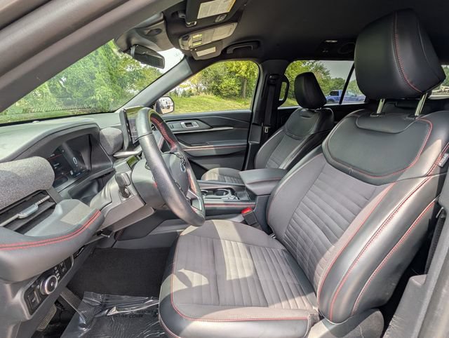 Used 2025 Ford Explorer ST-Line AWD/4WD image 10