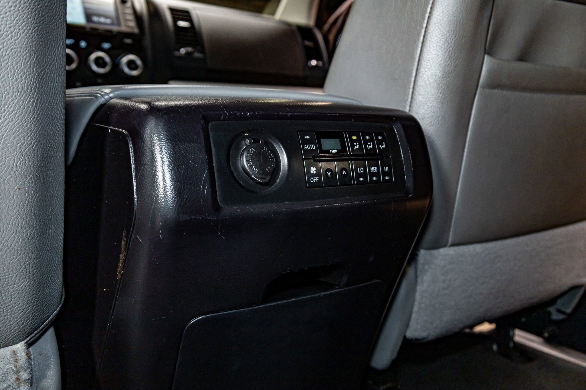 Used 2022 Toyota Sequoia Limited image 22