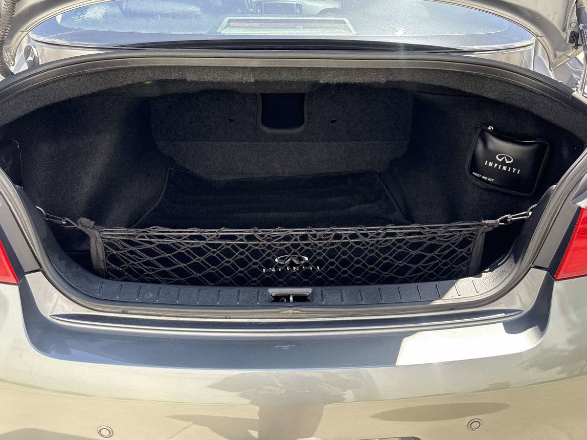 Used 2011 INFINITI G37 Journey w/ Premium Pkg RWD image 11