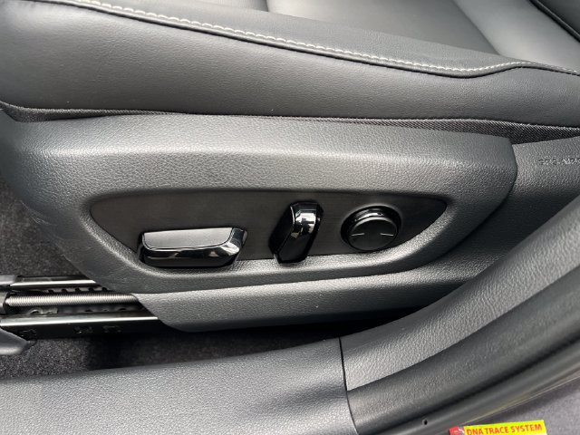 Used 2026 Lexus UX 300h FWD w/ Accessory Package (Z1) image 28