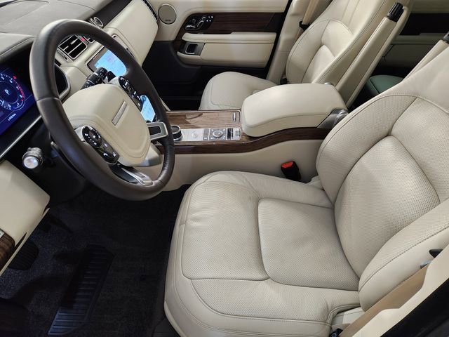 Used 2020 Land Rover Range Rover HSE image 14