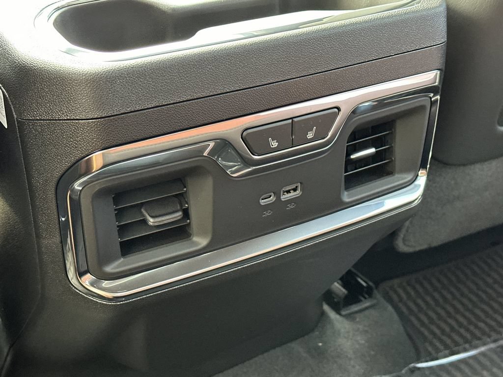 New 2026 GMC Sierra 2500 Denali Ultimate AWD/4WD image 13