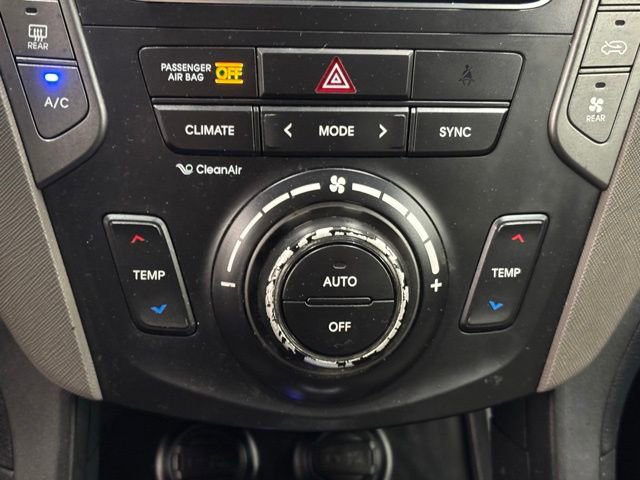 Used 2017 Hyundai Santa Fe SE FWD image 26
