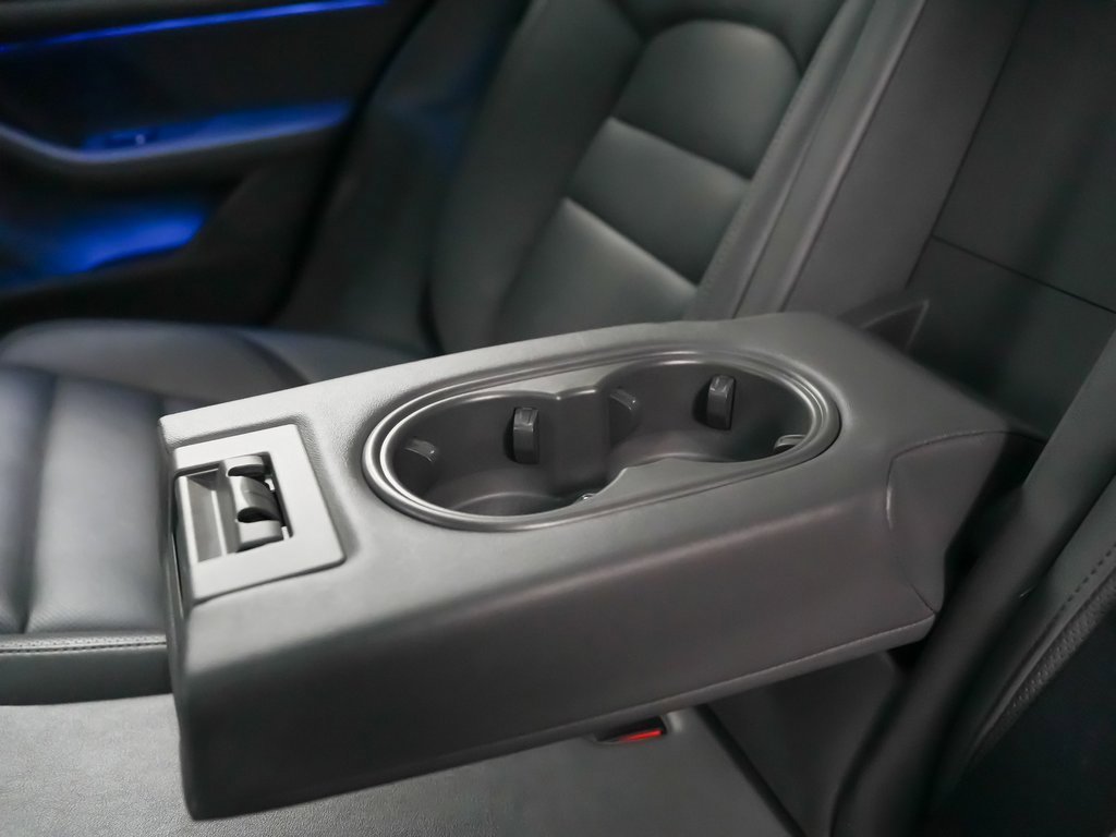 Certified 2022 Porsche Taycan 4S image 20