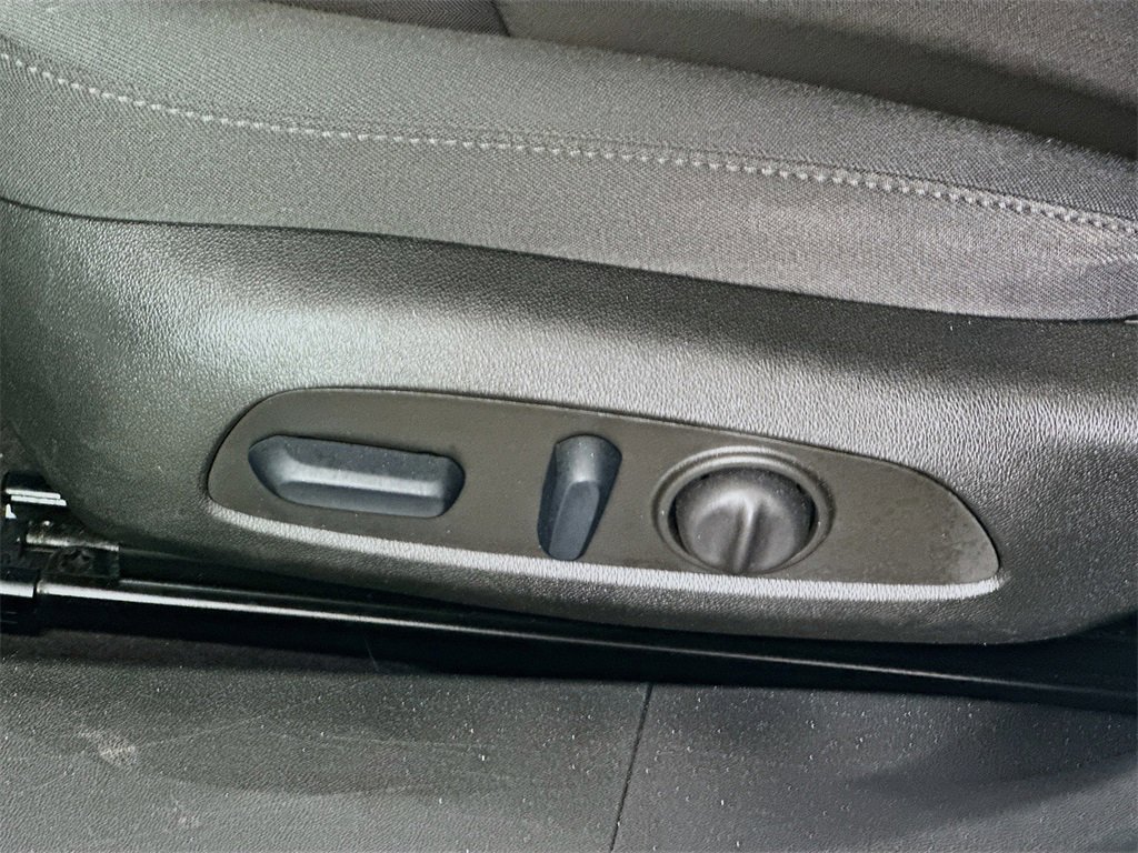 Used 2023 Chevrolet Malibu LT image 22