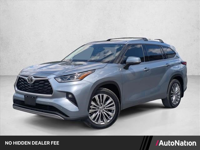 Used 2022 Toyota Highlander Platinum AWD/4WD image 1