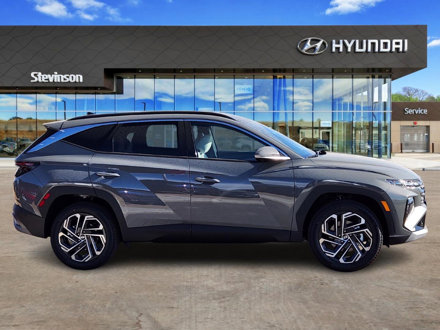 New 2026 Hyundai Tucson Limited image 4