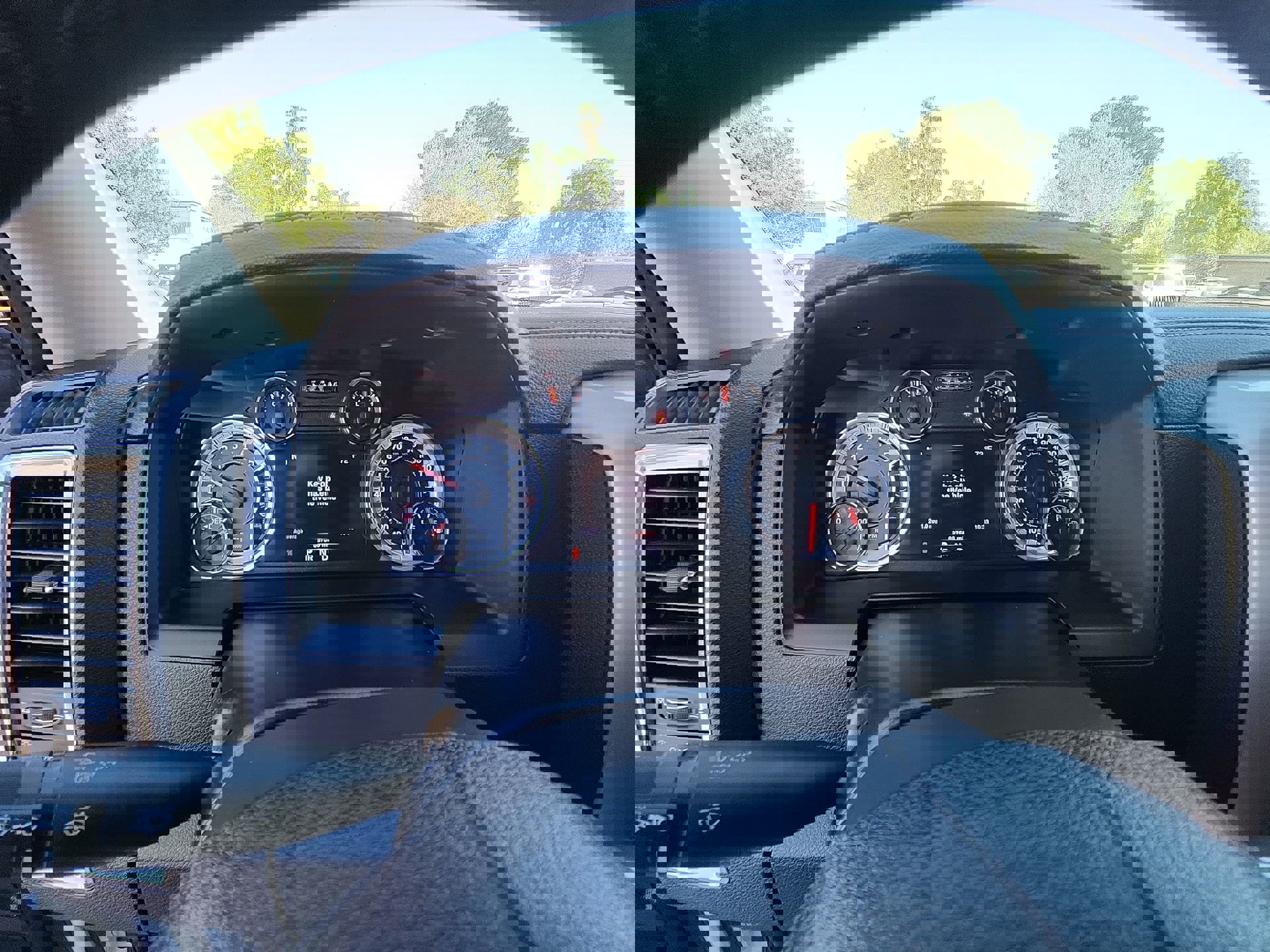 Certified 2016 RAM 1500 Laramie w/ Convenience Group image 10