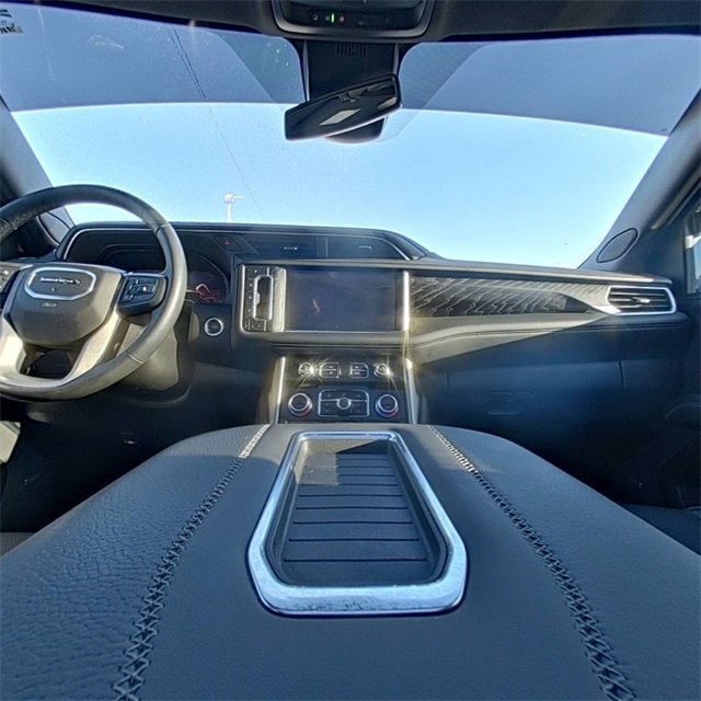 Used 2024 GMC Yukon Denali image 27