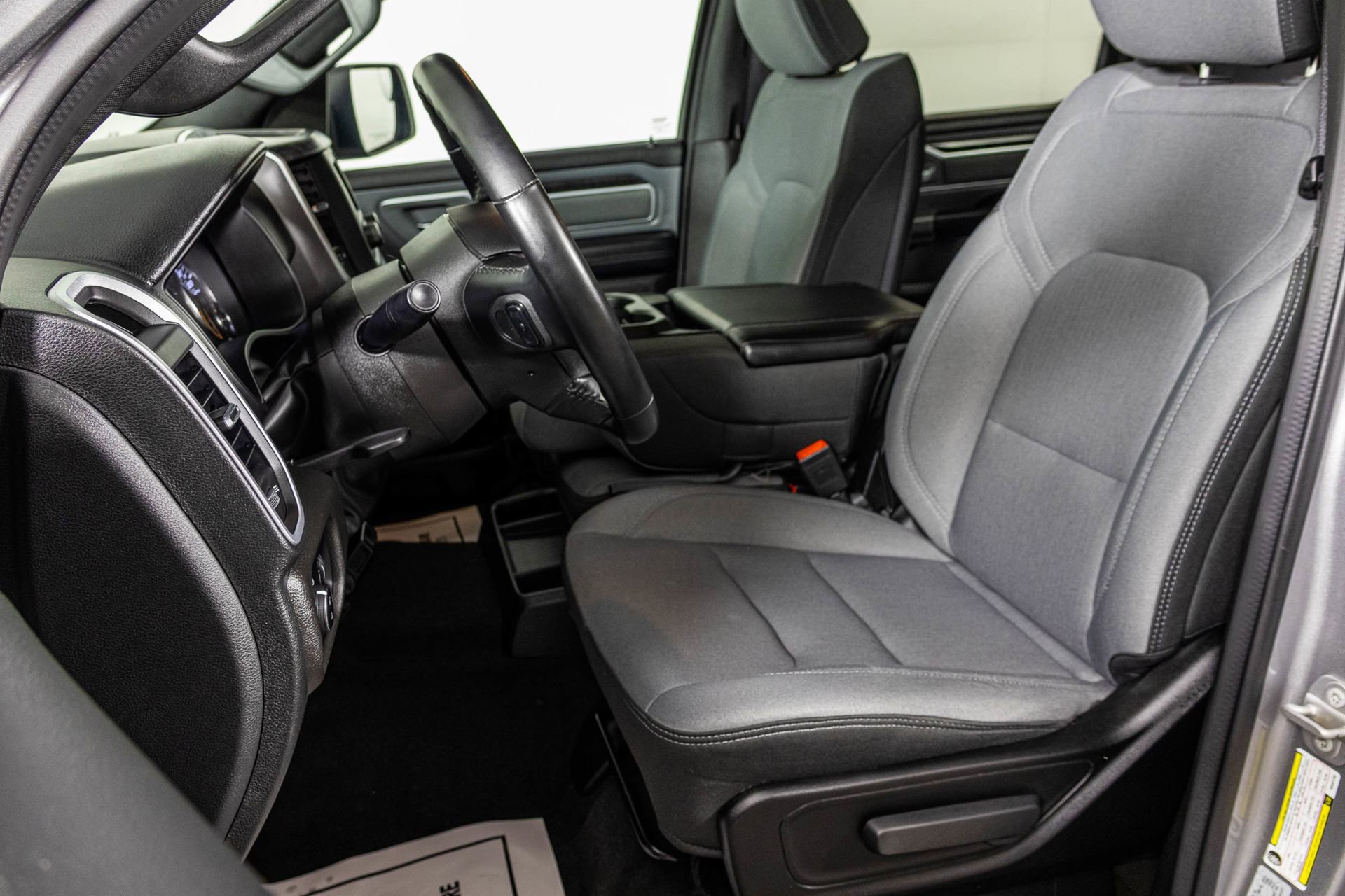 Used 2022 RAM 1500 Big Horn AWD/4WD image 19