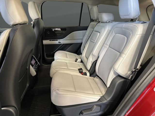 Used 2025 Lincoln Aviator Reserve w/ Illumination Package image 33