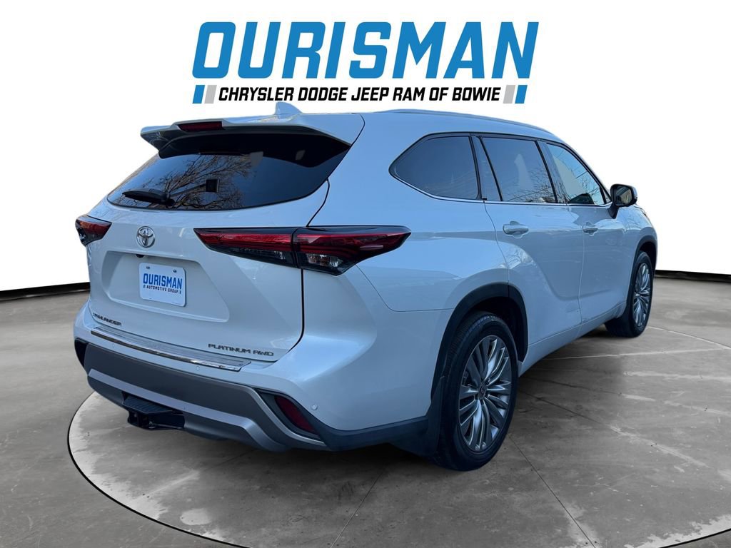Used 2023 Toyota Highlander Platinum image 6