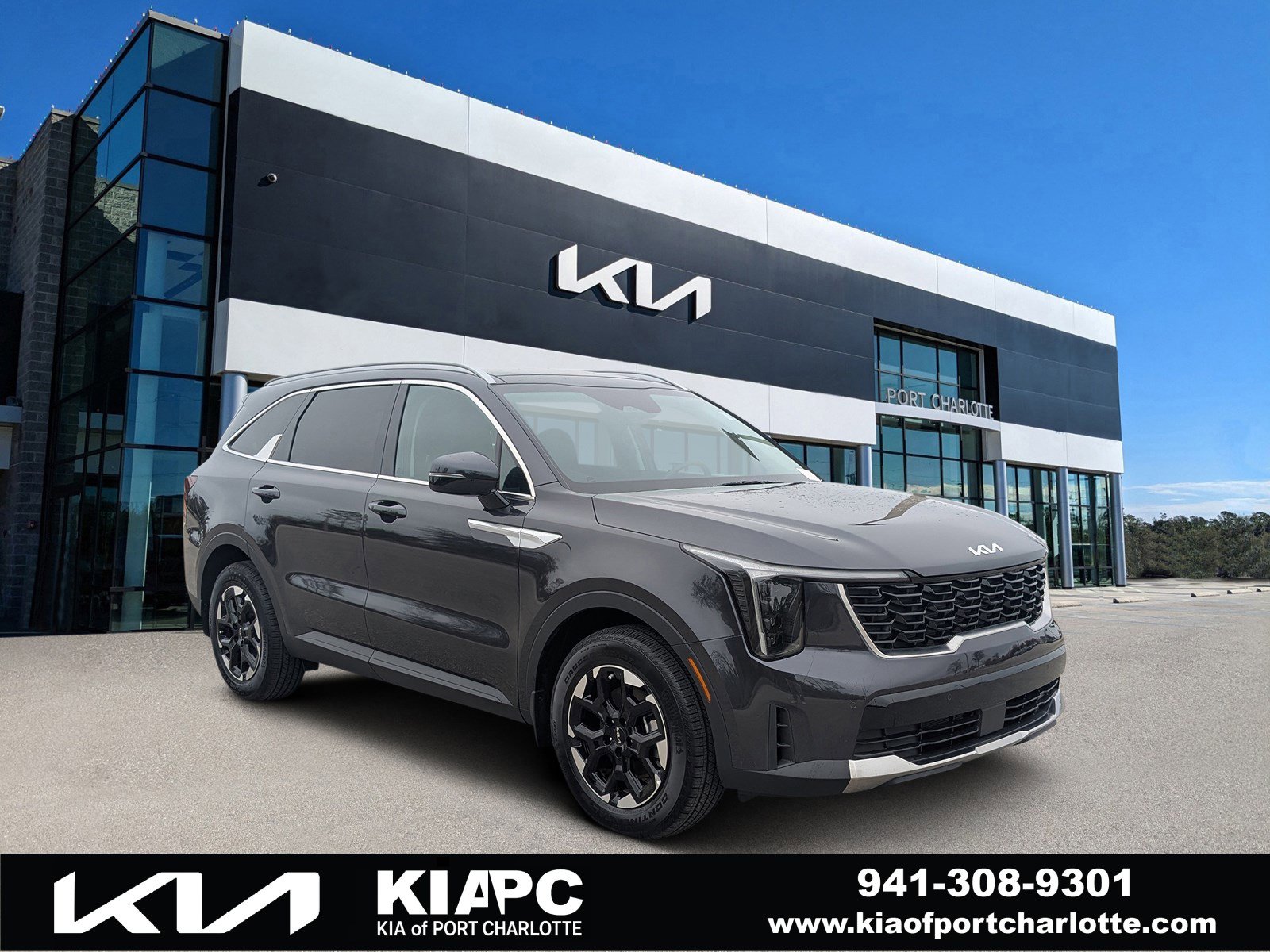 Used 2025 Kia Sorento S w/ Panoramic Sunroof Package