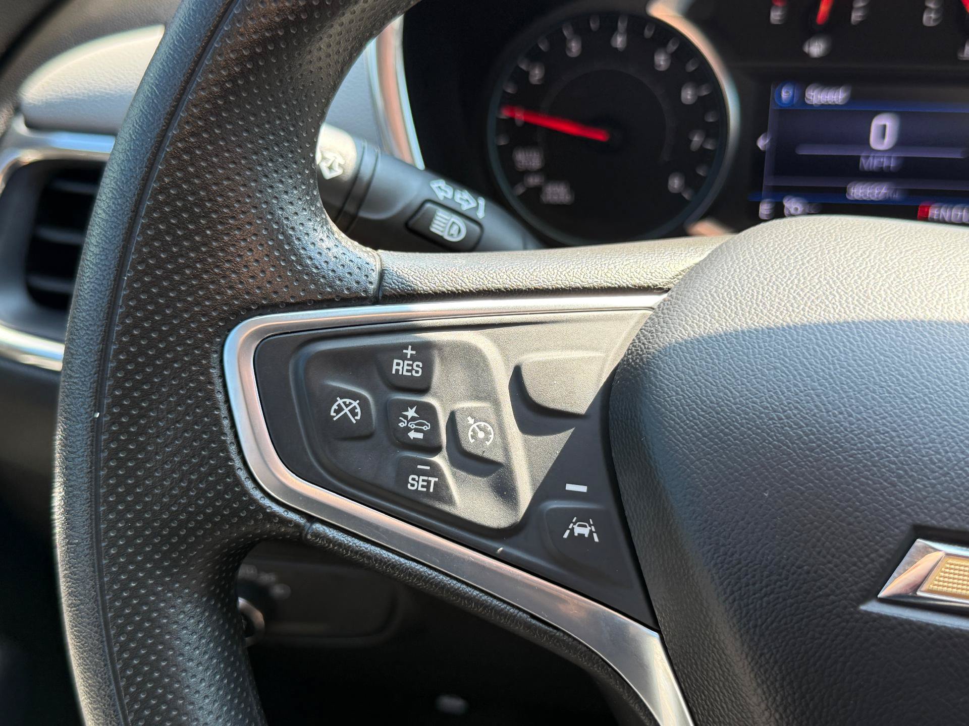 Used 2023 Chevrolet Equinox LS w/ LS Convenience Package FWD image 12