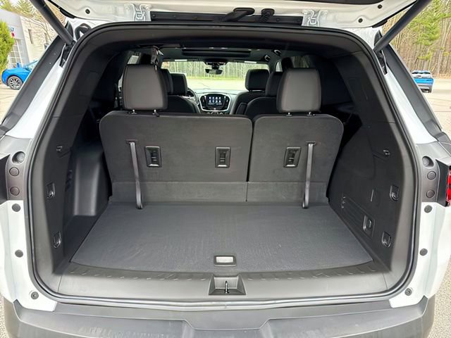 Used 2023 Chevrolet Traverse RS AWD/4WD image 24