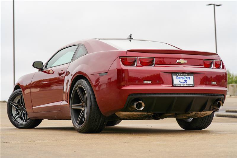 Used 2010 Chevrolet Camaro SS w/ RS Package RWD image 5