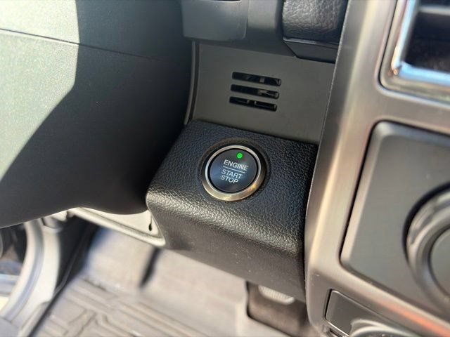 Used 2018 Ford F150 Raptor w/ Equipment Group 802A Luxury AWD/4WD image 19
