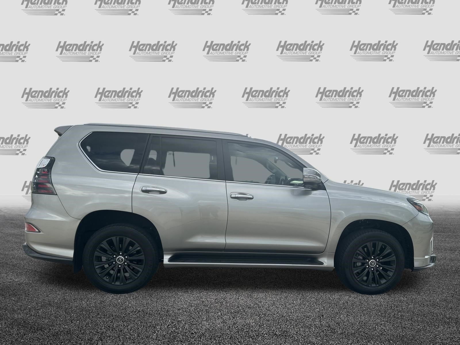 Certified 2023 Lexus GX 460 Luxury w/ Sport Design Package AWD/4WD image 11