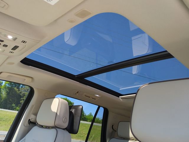 Used 2023 GMC Yukon Denali AWD/4WD image 22