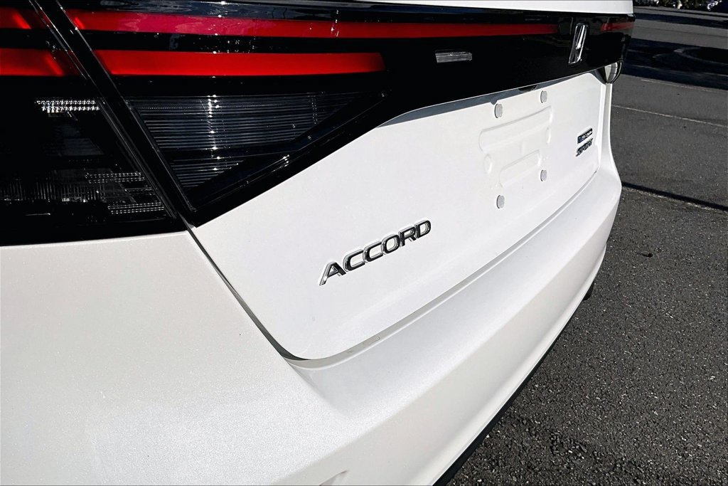 Used 2024 Honda Accord Sport image 25