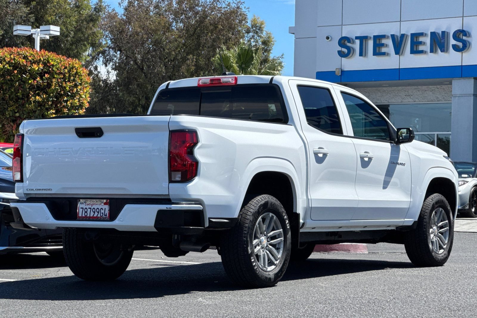 Used 2026 Chevrolet Colorado LT RWD image 5