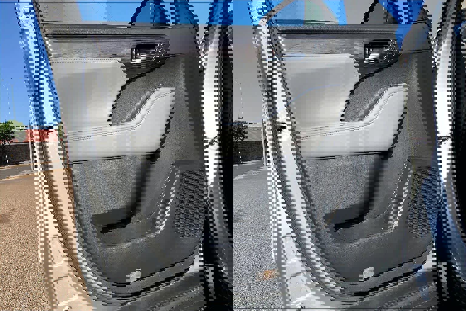 Used 2020 Toyota Highlander Platinum AWD/4WD image 22