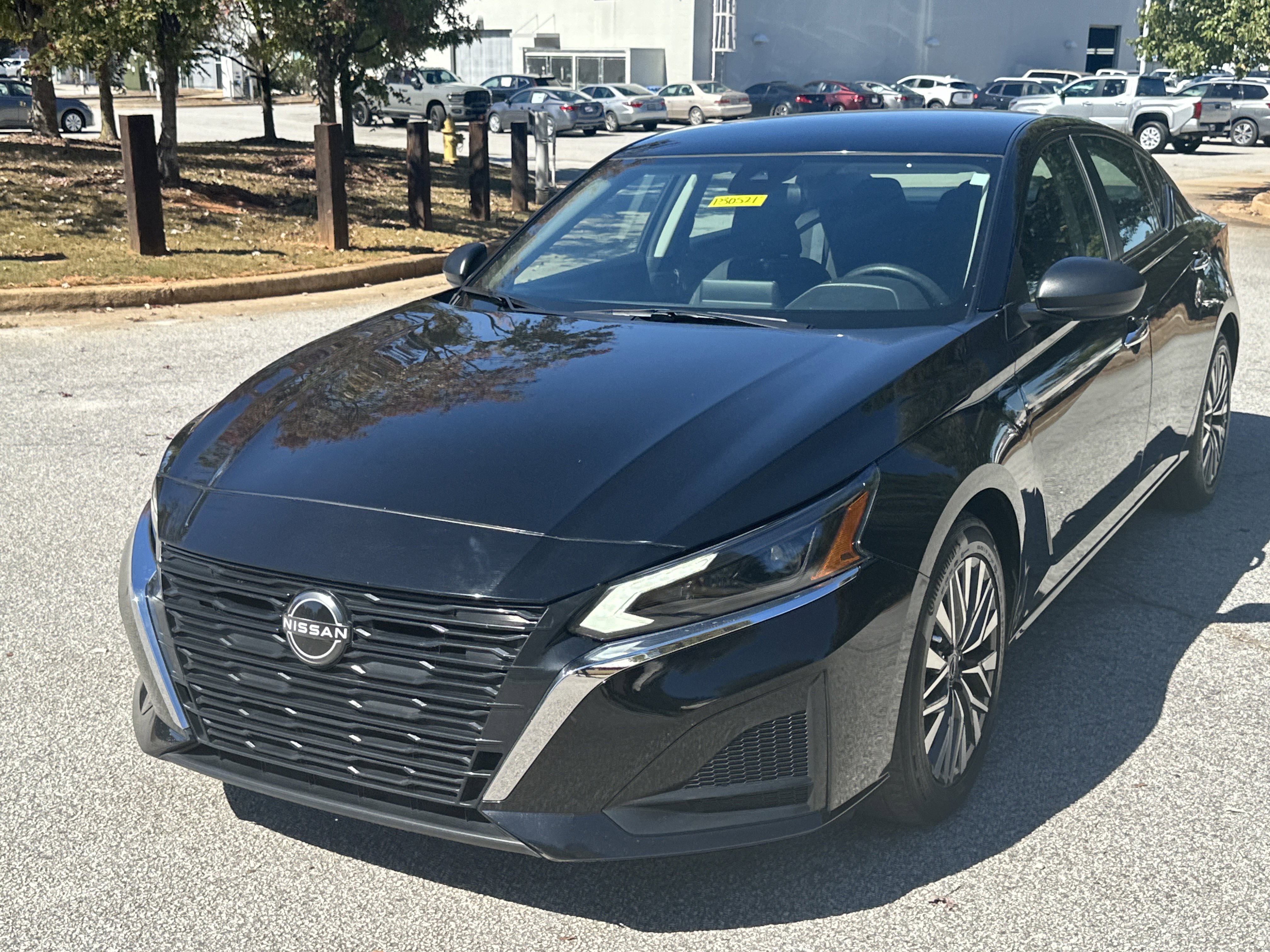 Used 2024 Nissan Altima 2.5 SV