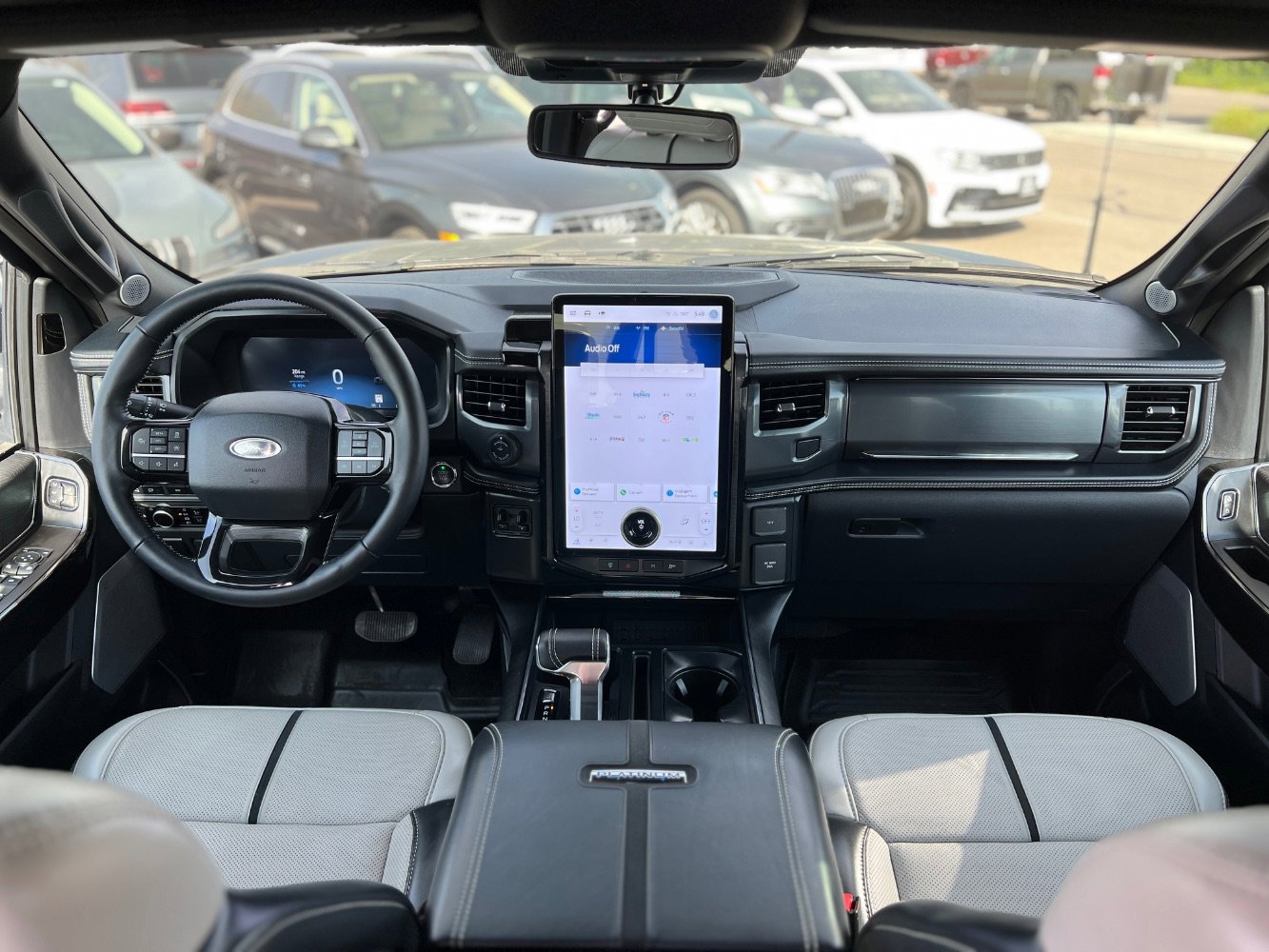 Used 2023 Ford F150 Lightning Platinum AWD/4WD image 12