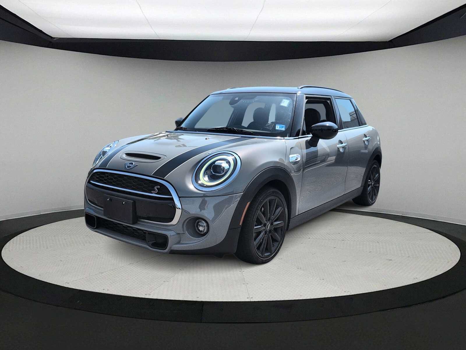 Used 2020 MINI Cooper S w/ Storage Package FWD image 4