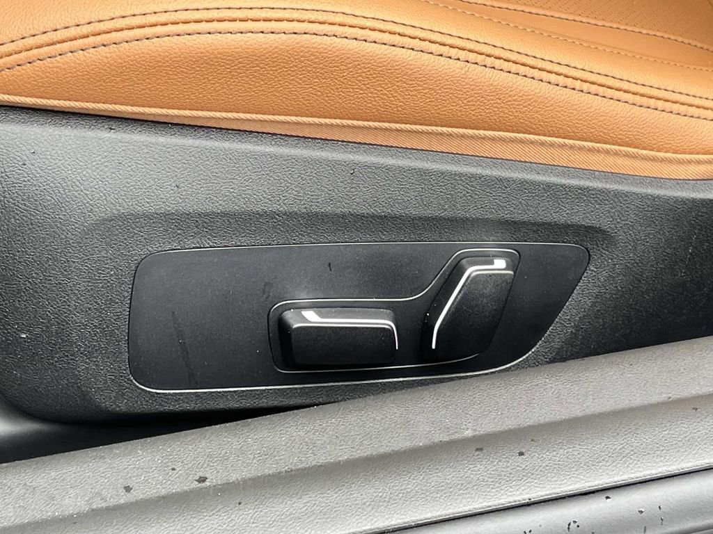 Used 2026 BMW 230i xDrive Coupe w/ Premium Package AWD/4WD image 15