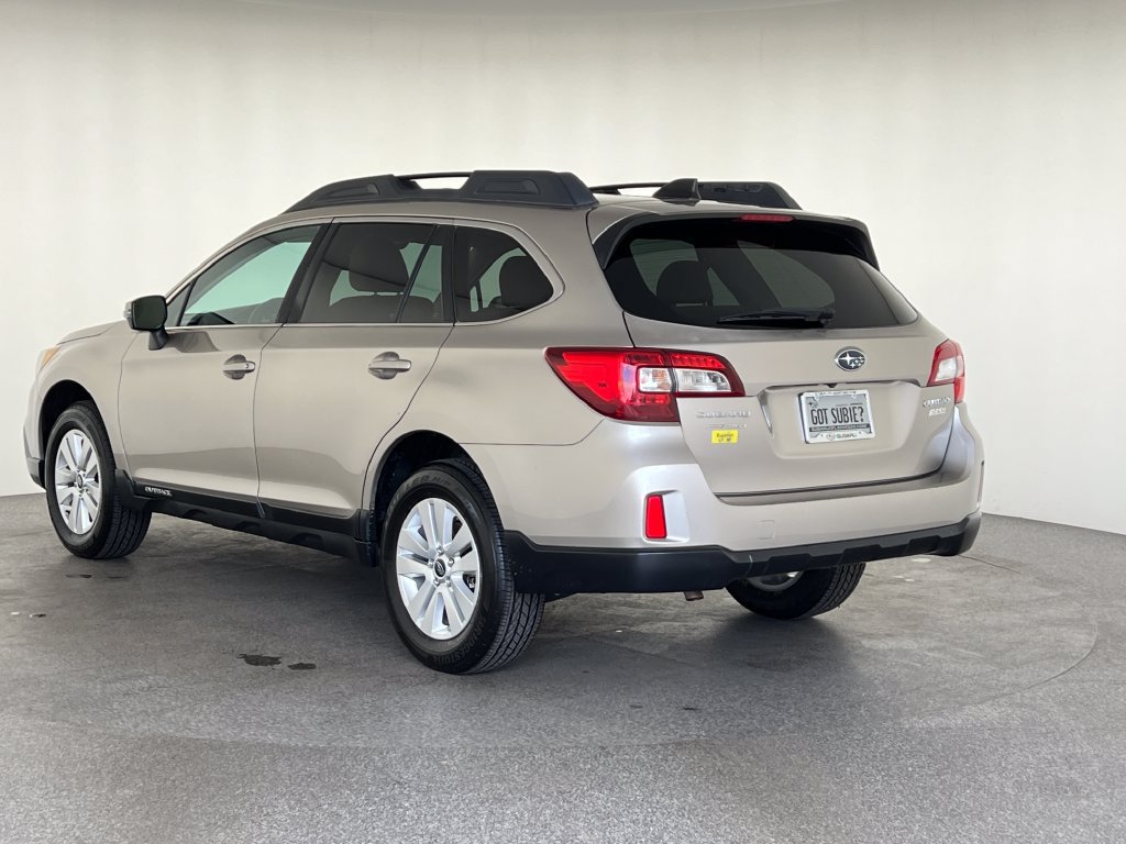 Used 2017 Subaru Outback 2.5i Premium AWD/4WD image 7