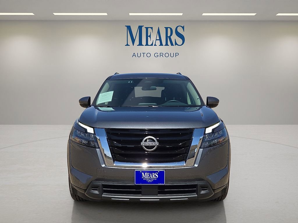Used 2025 Nissan Pathfinder SV AWD/4WD image 8
