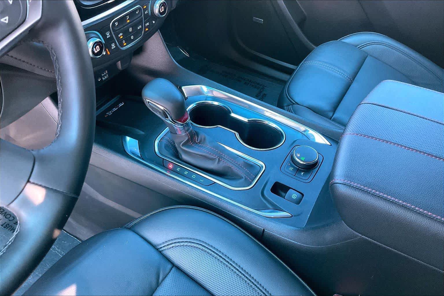 Used 2023 Chevrolet Traverse RS w/ LPO, Floor Liner Package FWD image 16