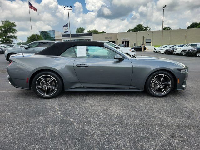 Used 2025 Ford Mustang Premium RWD image 25