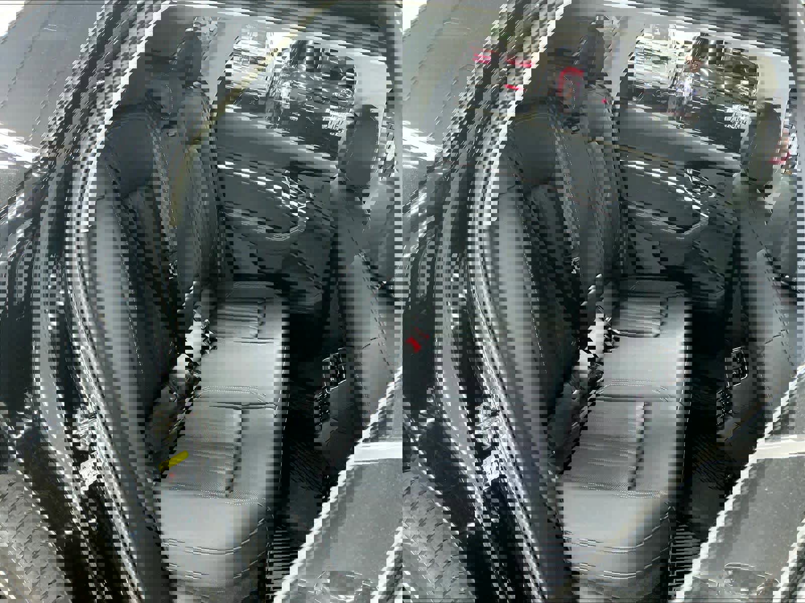 Certified 2024 Audi Q8 e-tron Premium Plus w/ Premium Plus Package AWD/4WD image 28