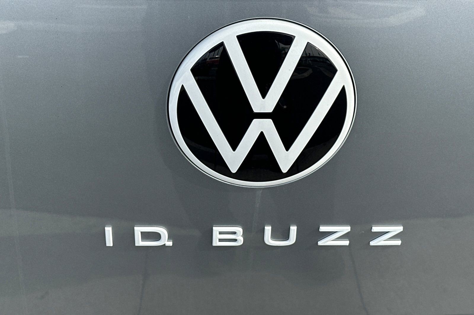 New 2025 Volkswagen ID. Buzz 1st Edition image 7