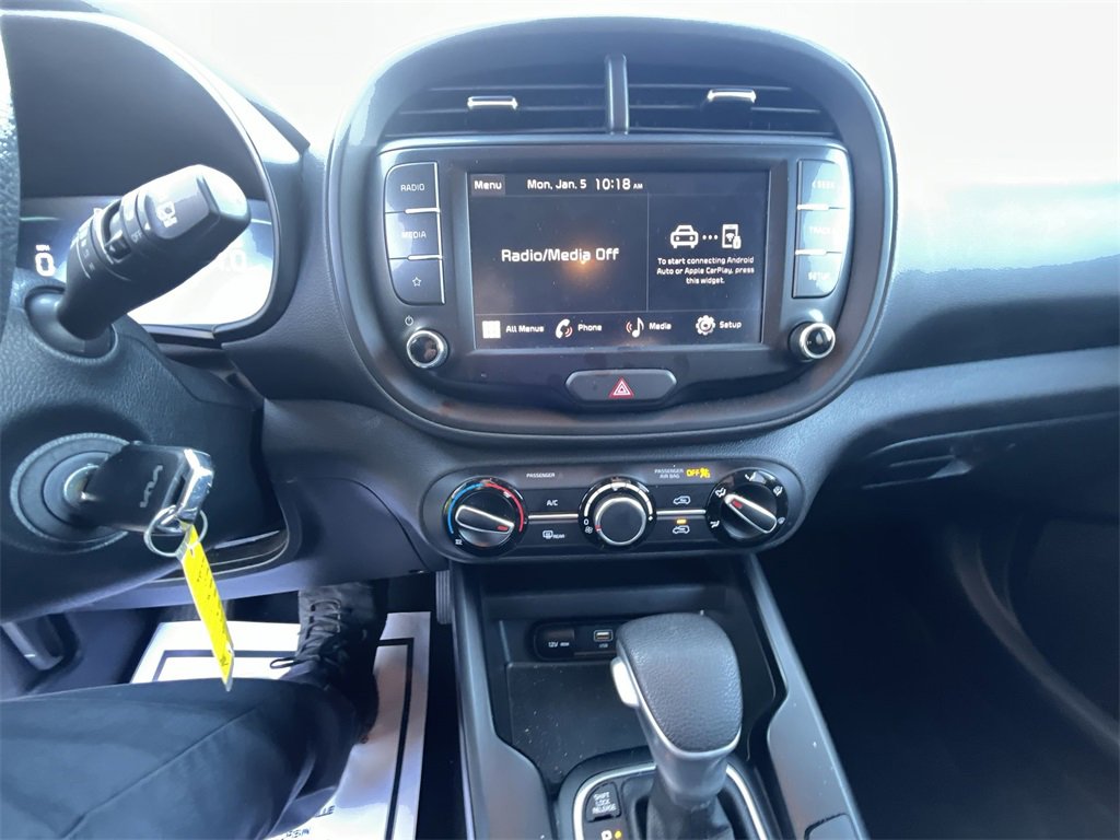 Used 2024 Kia Soul LX w/ Option Group 015 image 18