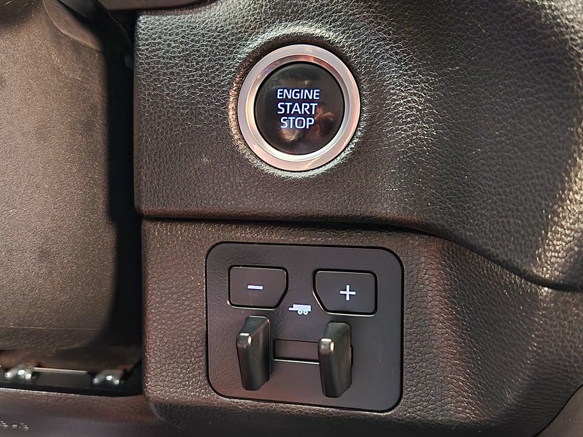 Used 2022 Toyota Tundra SR5 AWD/4WD image 42
