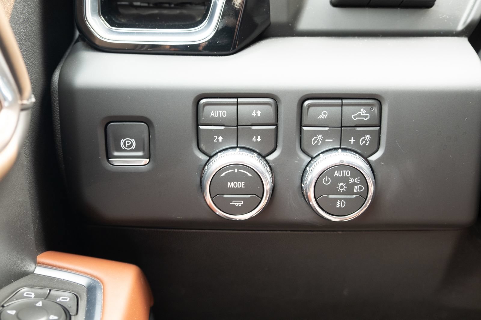 Used 2026 GMC Sierra 3500 Denali Ultimate AWD/4WD image 10