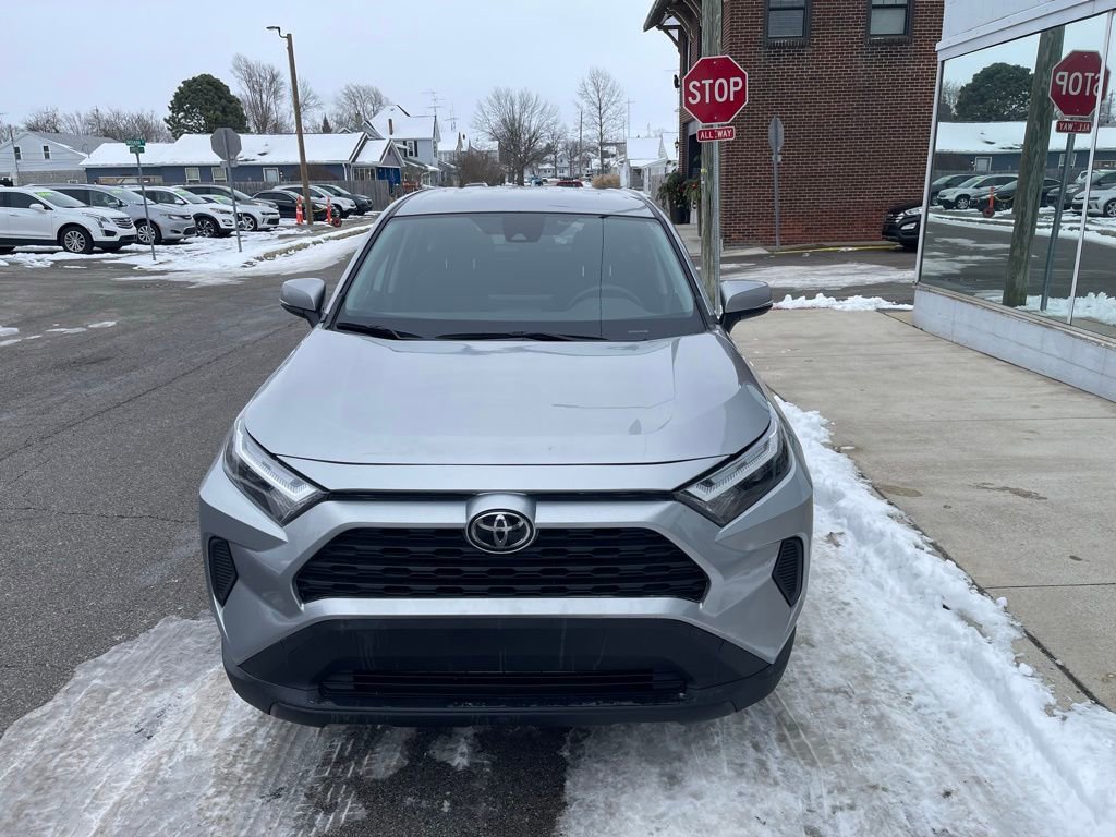 Used 2023 Toyota RAV4 LE image 7