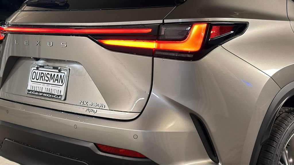 New 2026 Lexus NX 350h AWD w/ Accessory Package (2T) image 8