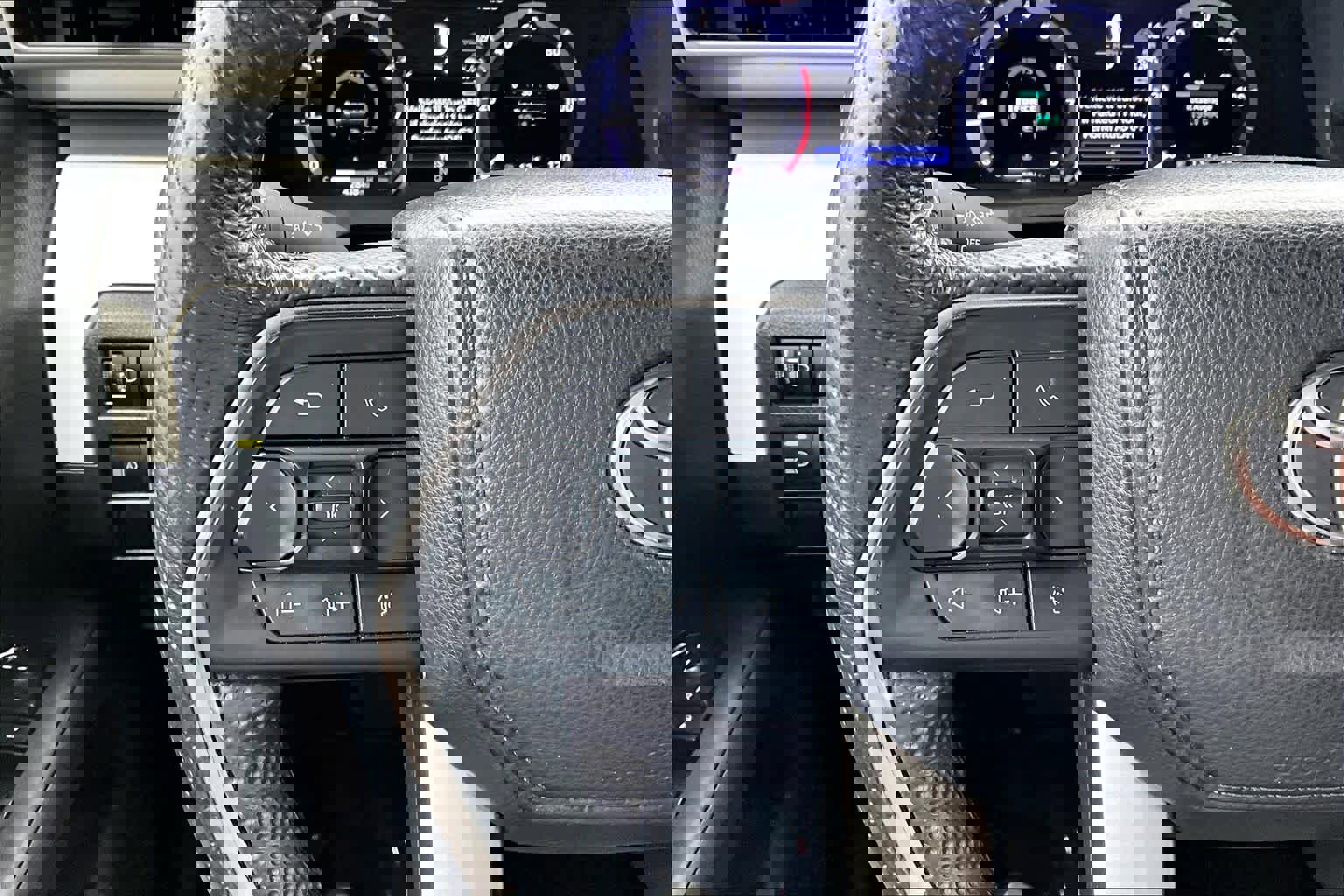 Certified 2024 Toyota Tacoma TRD Off-Road image 23