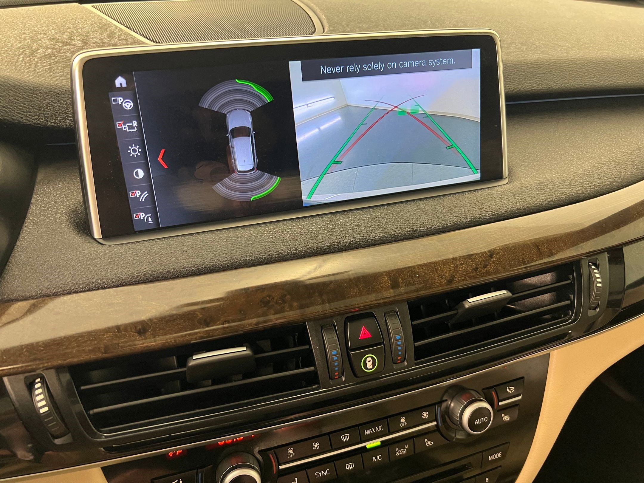 Used 2018 BMW X5 xDrive35i w/ Driving Assistance Package AWD/4WD image 30