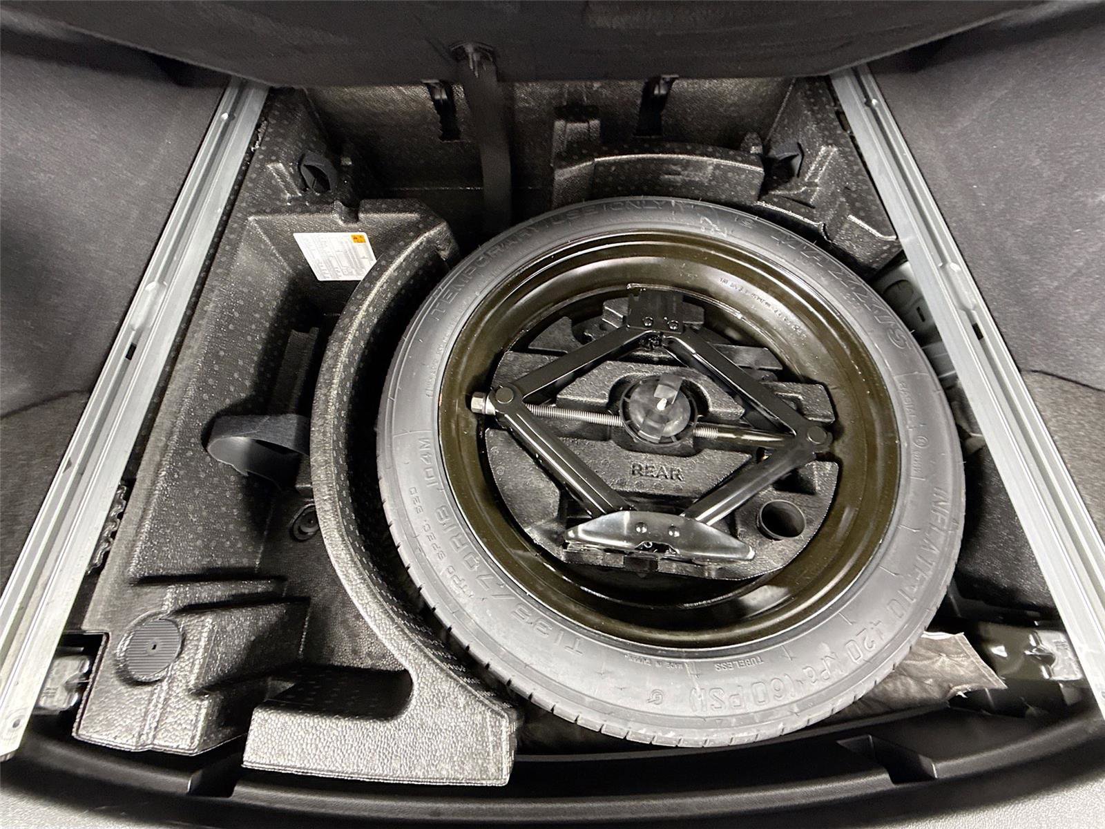 Used 2025 Cadillac XT5 Premium Luxury image 39