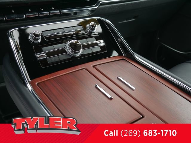 Used 2022 Lincoln Navigator Reserve image 35