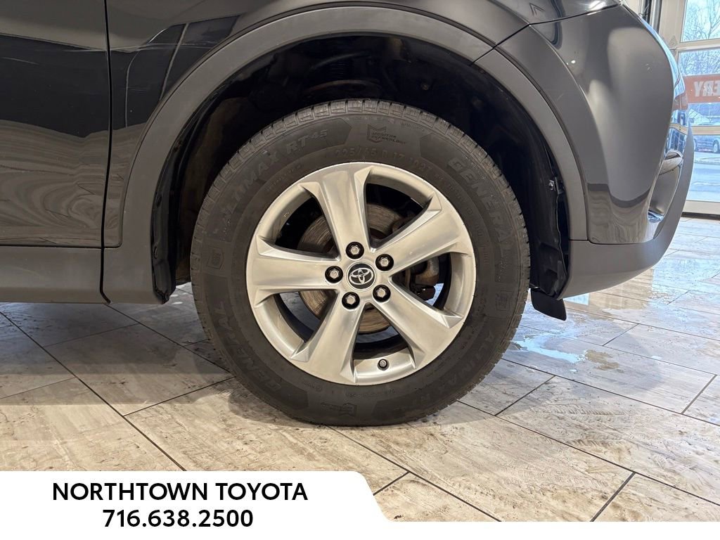 Used 2015 Toyota RAV4 XLE AWD/4WD image 8
