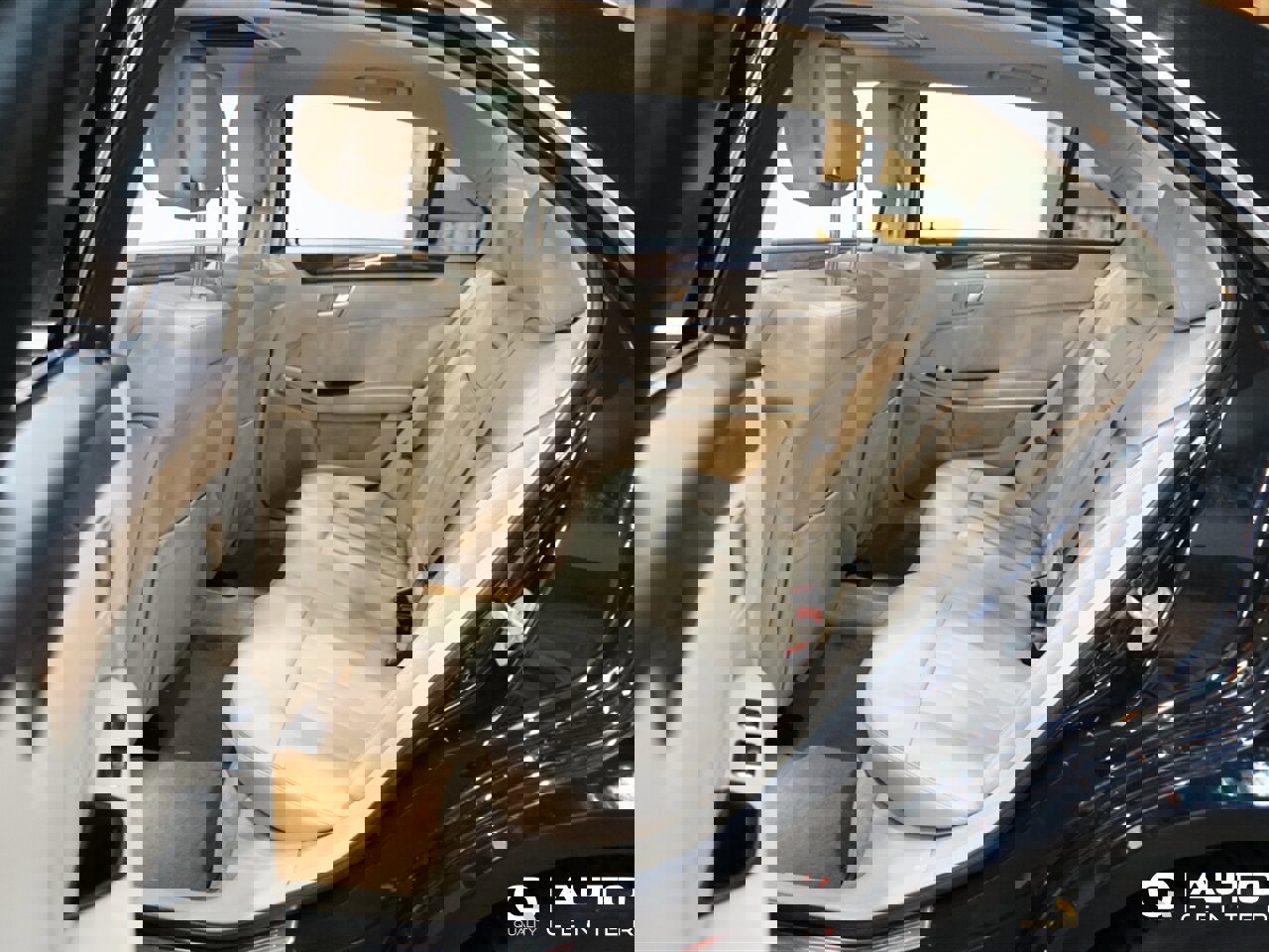 Used 2014 Mercedes-Benz E 250 E 250 Base BlueTEC® 4MATI image 31