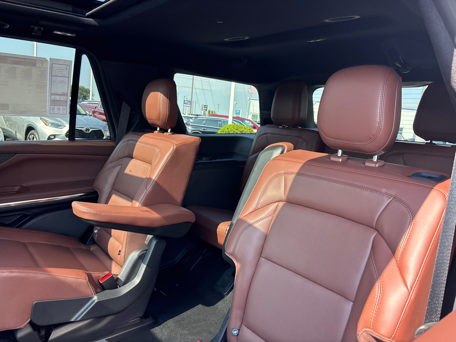 New 2027 Lincoln Navigator Reserve AWD/4WD image 26