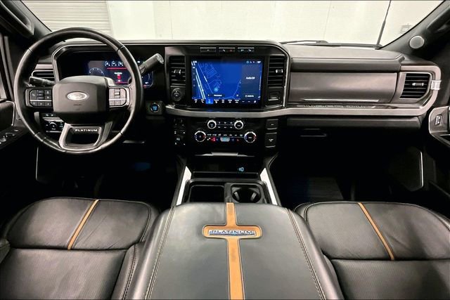Used 2024 Ford F350 Platinum w/ FX4 Off-Road Package image 17